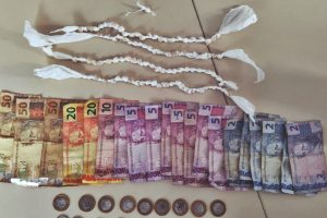 Apreensão pedras de crack PM em Guaratuba