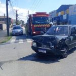 Colisão entre carro e caminhão deixa homem ferido em Paranaguá
