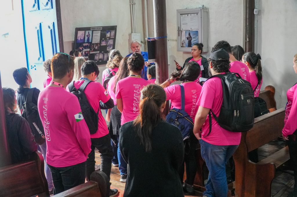 ESCOLA FORMACAO DE TURISMO PARANAGUA – FOTOS PREFEITURA DE PARANAGUA (3)