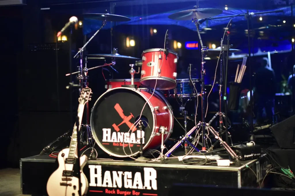 Hangar-2.jpg