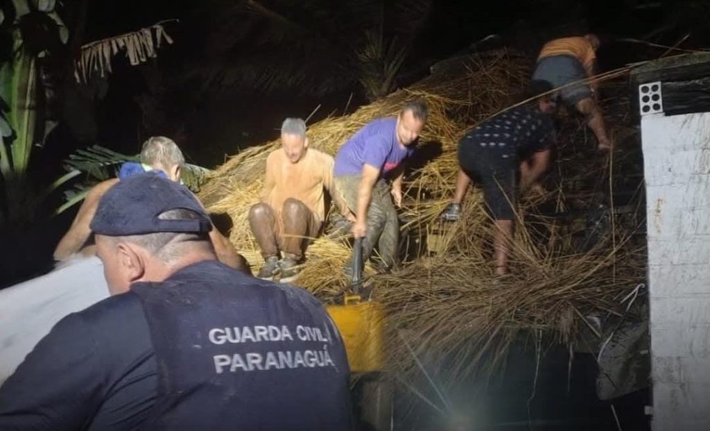 Incêndio Ilha do Mel 1