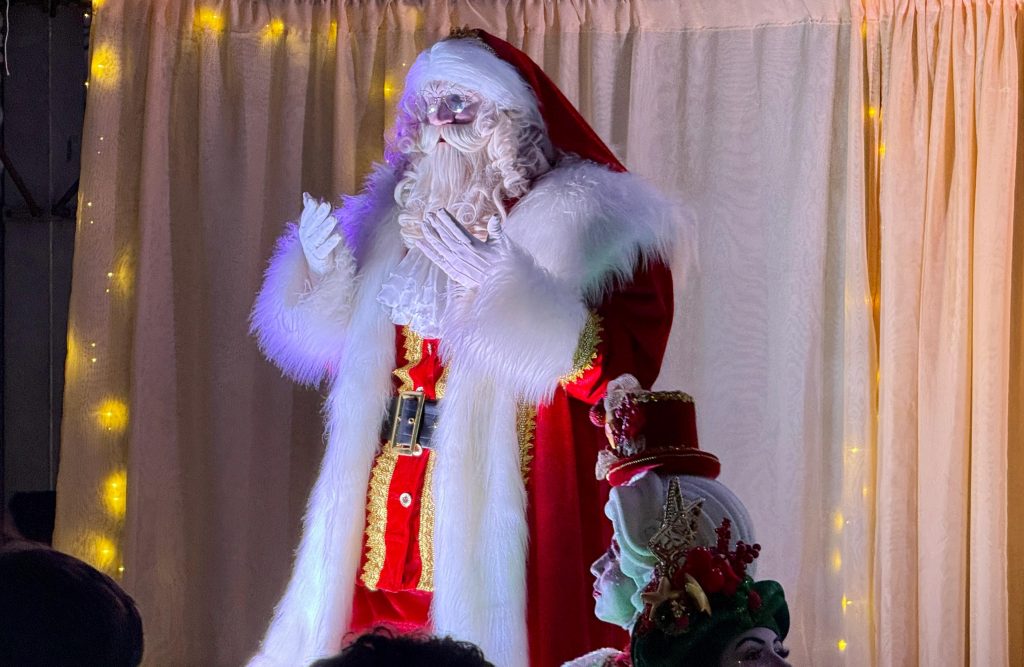 PAPAI NOEL – ENCANTADAS – FOTO MARIA HEIFFER – JB LITORAL (1)