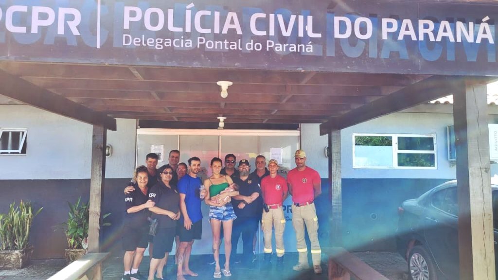 Policial Salva bebê
