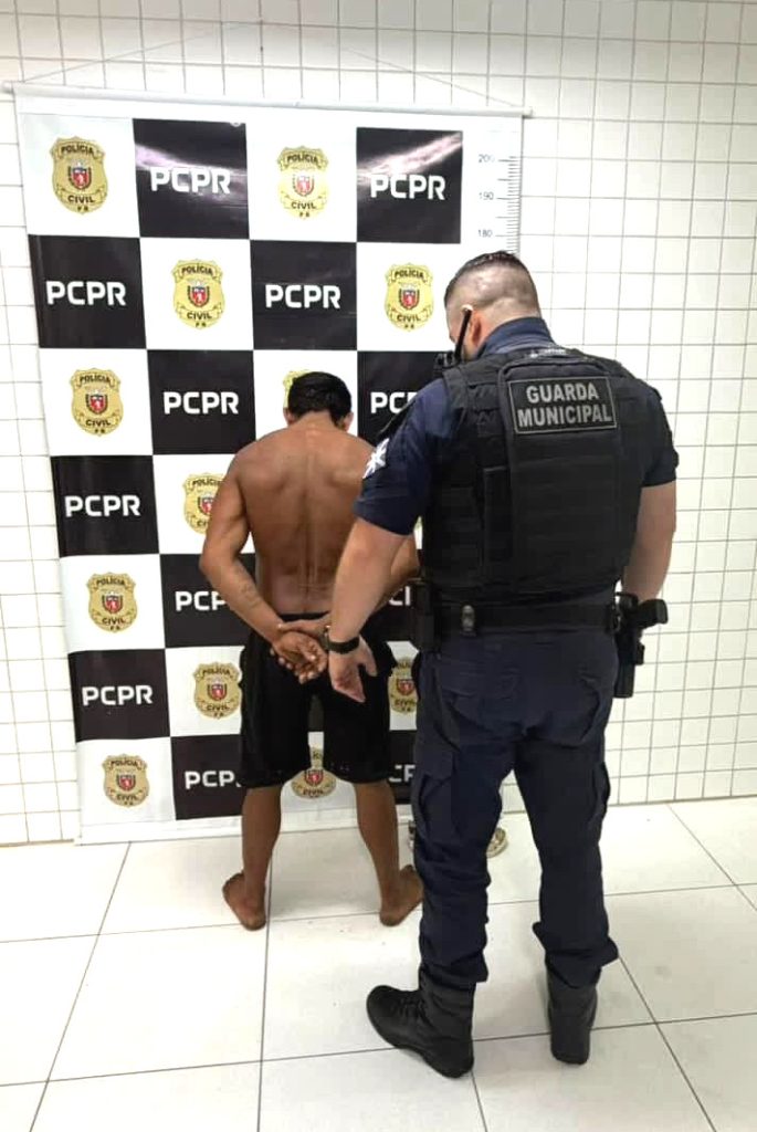 Prisão por mandado em Matinhos