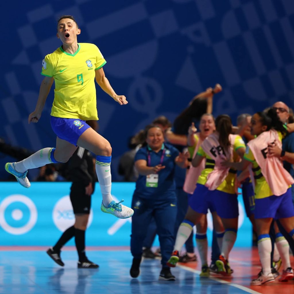 emilly marcondes brasil – Fotos FIFA (3)