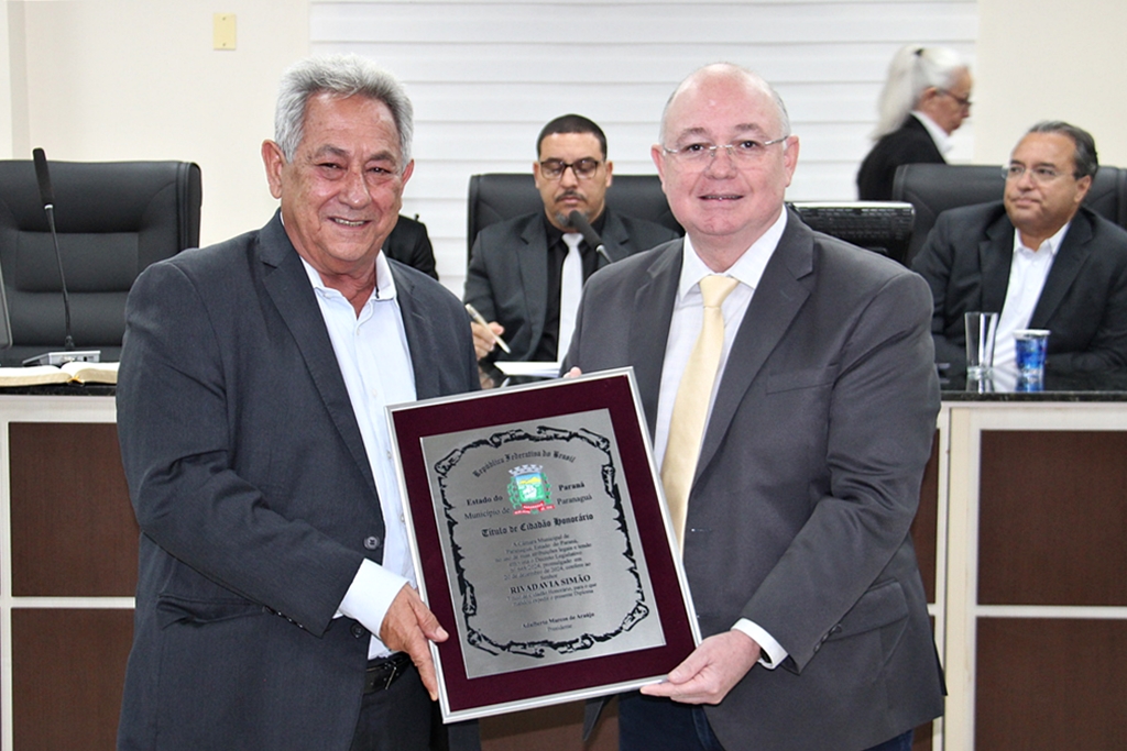 Reconhecido pela sua atuação na área portuária, Rivadávia Simão enalteceu as riquezas de Paranaguá. Fotos: Divulgação/Câmara Municipal de Paranaguá