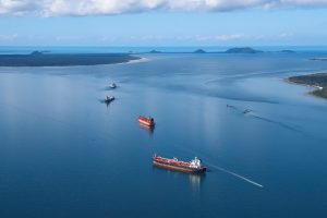 Canal aquaviário possui 34,5 km de extensão e está localizado entre a entrada de navios ao lado da Ilha do Mel até o Porto de Antonina. Foto: Rodrigo Felix Leal