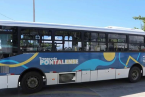 Linha Turismo conecta o balneário de Pontal do Sul até Guaraguaçu em trajeto realizado pela orla. Foto: PMPPR/Clovis Santos