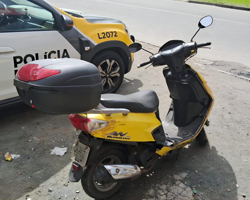 Motoneta com alerta de furto recuperada pela PM 01