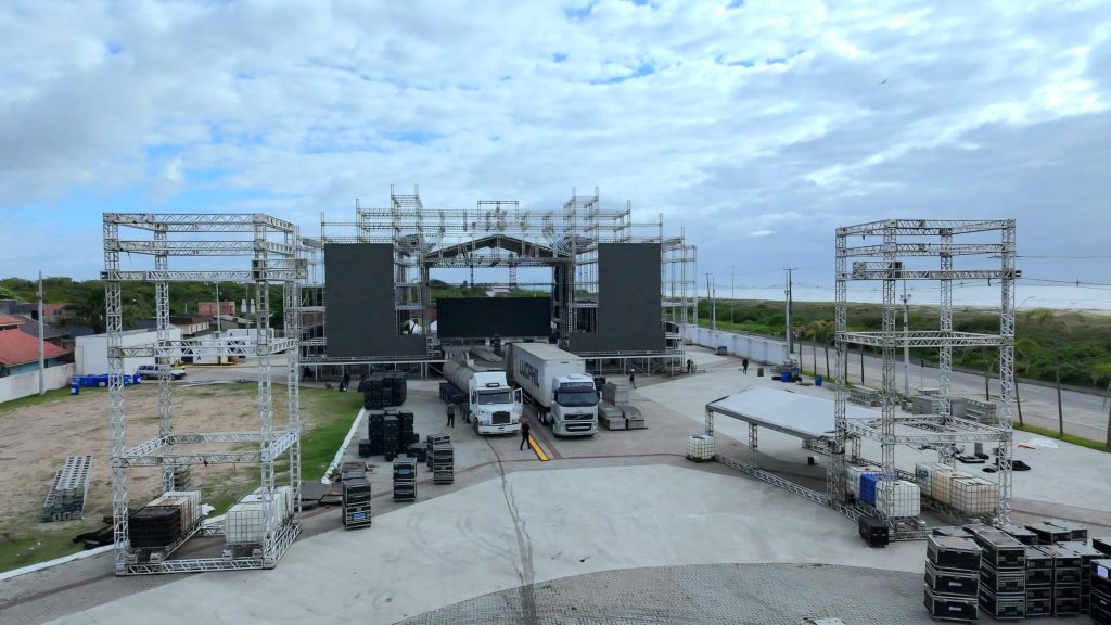 PALCO VERAO MAIOR – FOTO PREFEITURA DE PONTAL (1)