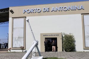 PORTO DE ANTONINA – Foto Claudio NevesPortos do Paraná