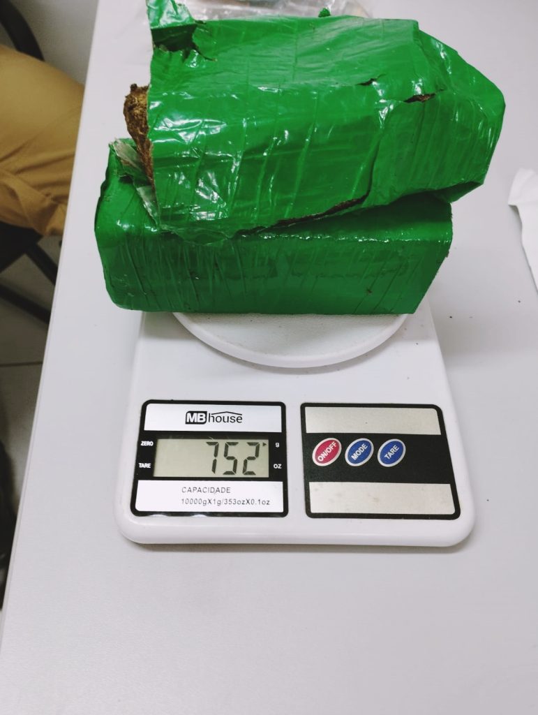 Patrulha Costeira Casal Preso Paranaguá 23
