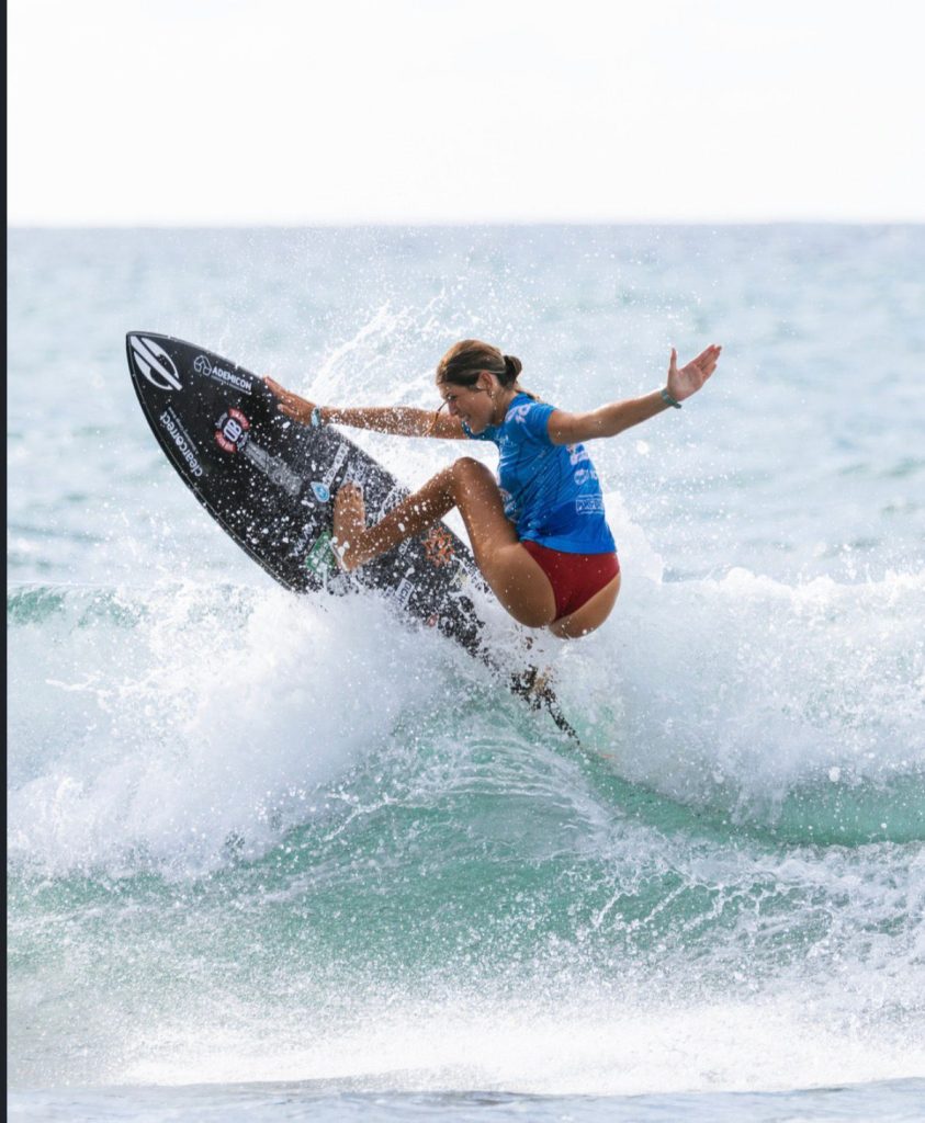 SURFISTA MATINHOS LUARA MANDELI – 20.01.26 – Foto WSL (4)