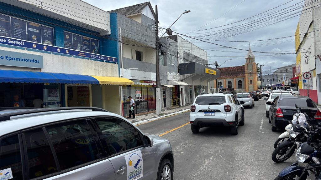 TRANSITO – CARROS – IPVA – MATINHOS – FOTO JB LITORAL (2)
