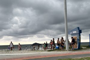 foto 1 PREVISAO DO TEMPO – NUBLADO – PRAIA – FOTO JB LITORAL (2)