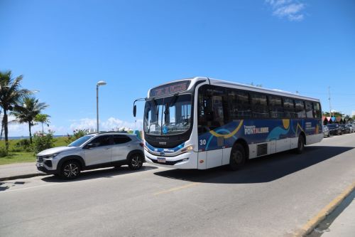 Linha Turismo conecta o balneário de Pontal do Sul até Guaraguaçu em trajeto realizado pela orla. Foto: PMPPR/Clovis Santos