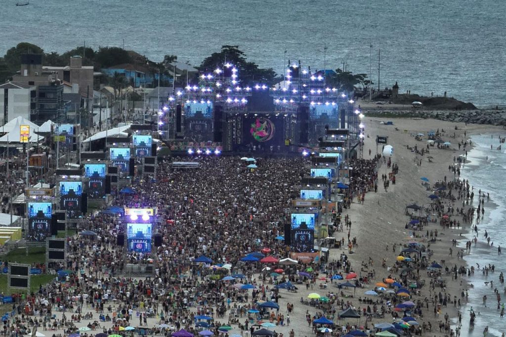 show verao maior praia matinhos – foto Governo do Estado