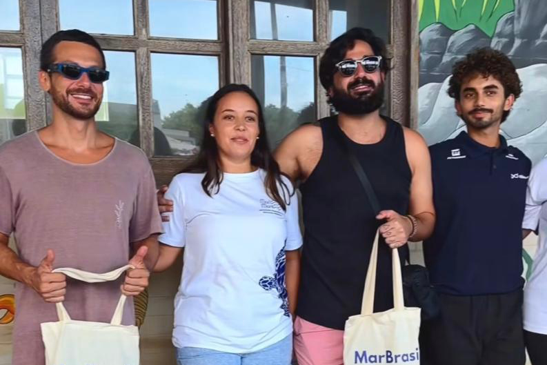 Pagodeiros curtem o dia no Litoral do Paraná antes de show no Verão Maior Foto: Arquivo Pessoal