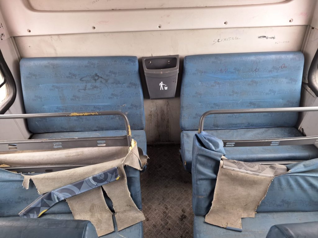 foto onibus matinhos