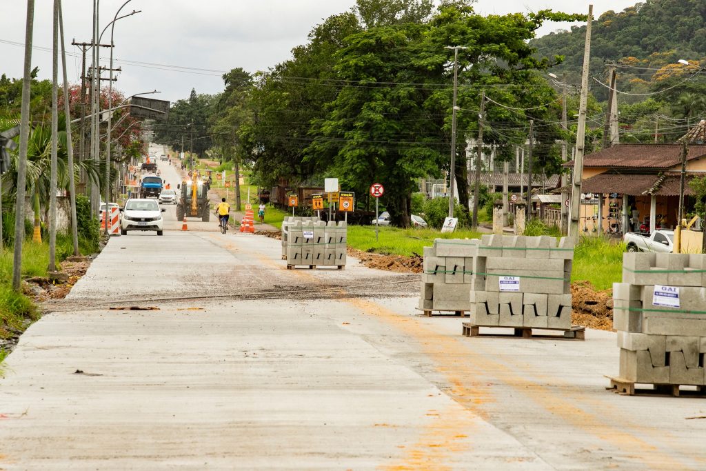 Obra na principal via de acesso ao Porto de Antonina chega a 80% e têm novo cronograma para entrega