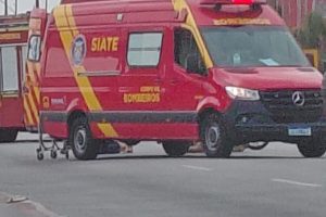Acidente caminhão e moto