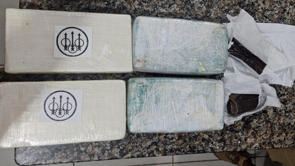 Apreensão de Drogs em Morretes