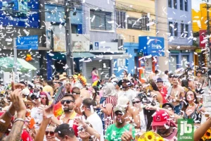 BANHO A FANTASIA – Foto Rafael Pinheiro JB Litoral