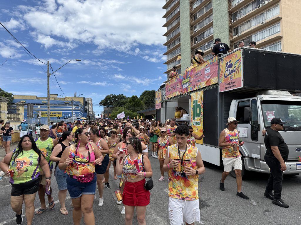 Banho a Fantasia – Fotos – JB Litoral (9)