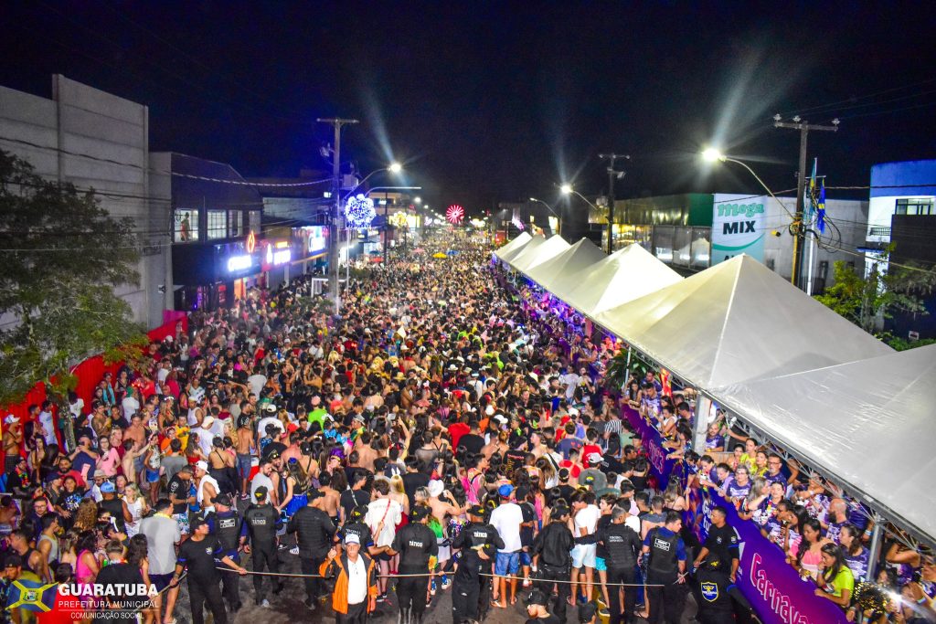 Moradores e turistas poderão acompanhar a folia em três trios com DJ’s e bandas. Foto: Divulgação/Prefeitura de Guaratuba