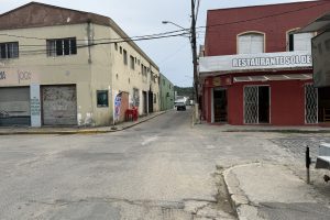PARE E SIGA TRANSITO GUARATUBA – Foto Maria Heiffer JB Litoral – 29.01 (1)