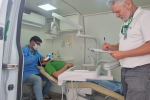 ODONTOMOVEL – PREFEITURA DE PARANAGUÁ – Foto Prefeitura de Paranaguá