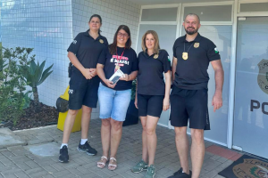 Polícia Civil resititui celular à vítima em Matinhos