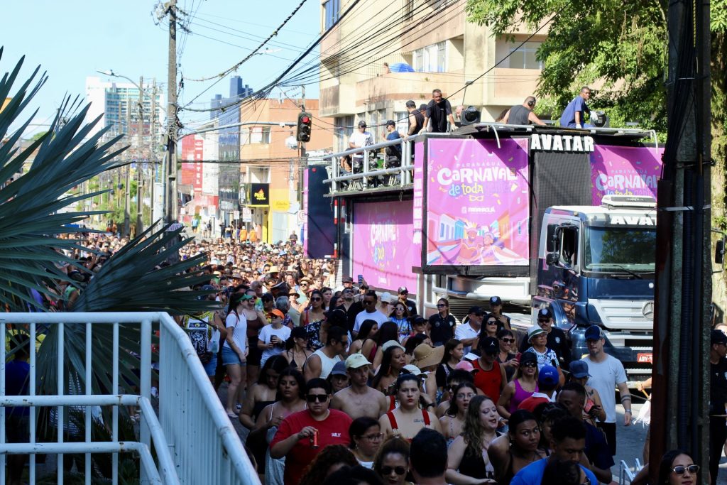 Trio prefeitura pre carnaval – Tchakabum e Reinaldo Terra samba – fotos prefeitura de Paranagua (23)