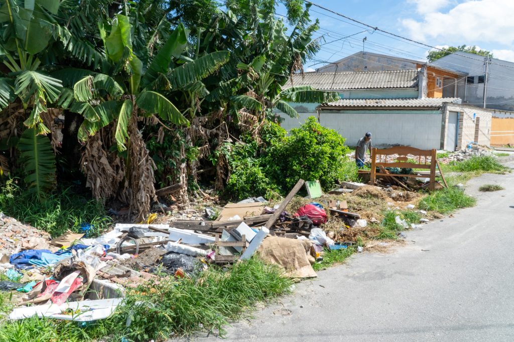 descarte irregular lixo Paranaguá (2) – Fotos Prefeitura de Paranaguá