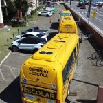 Município assumiu provisoriamente parte da frota após rescindir contrato com empresa que atendia até 5 mil alunos. Foto: Prefeitura de Matinhos