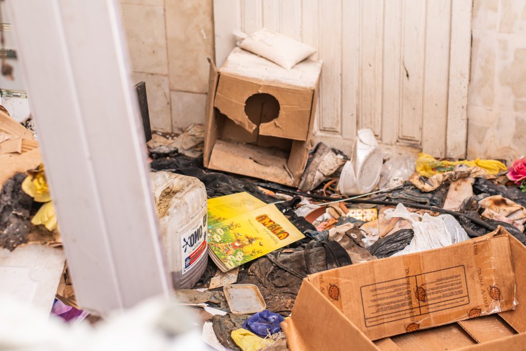 AÇAO IMOVEL SEGURO – DEMOLICAO QUIOSQUES – Fotos Moyses ZanardoWilson Leandro (3)