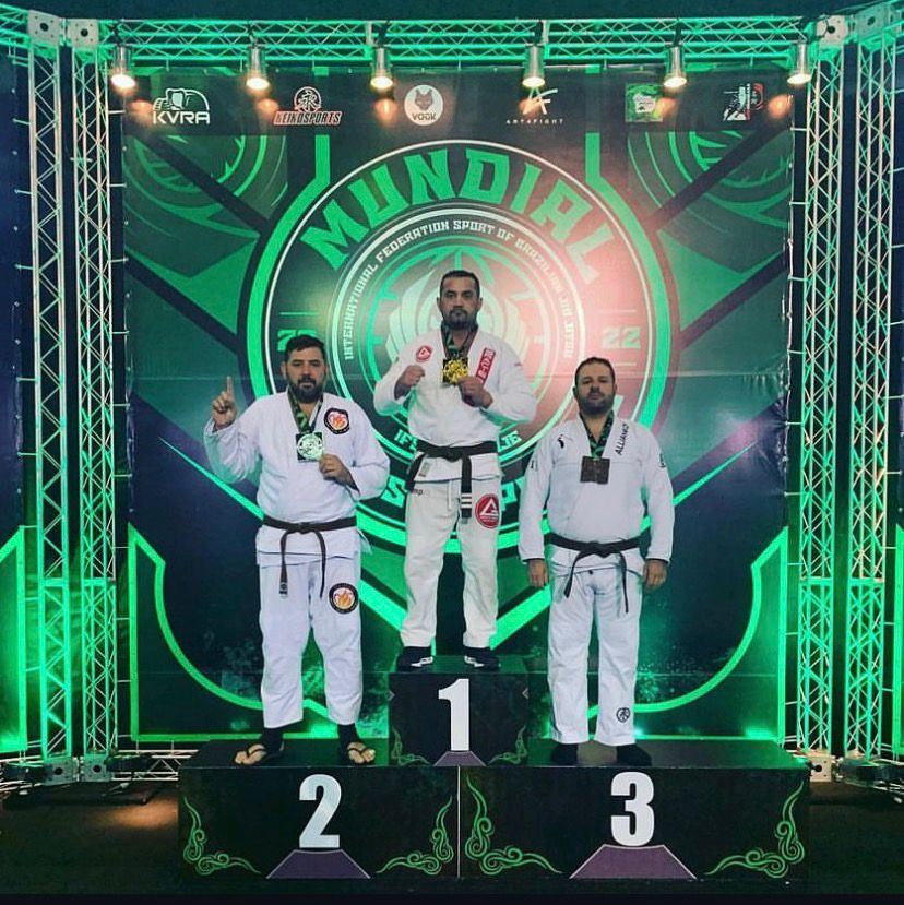 ADRIANO JOSÉ MAOSKI – CAMPEÃO DE JIU JITSU – Foto Arquivo pessoal