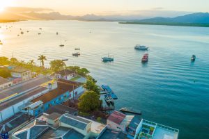 Baia de Guaratuba – Vista de cima – Praça dos Namorados – Foto- Prefeitura de Guaratuba (1)