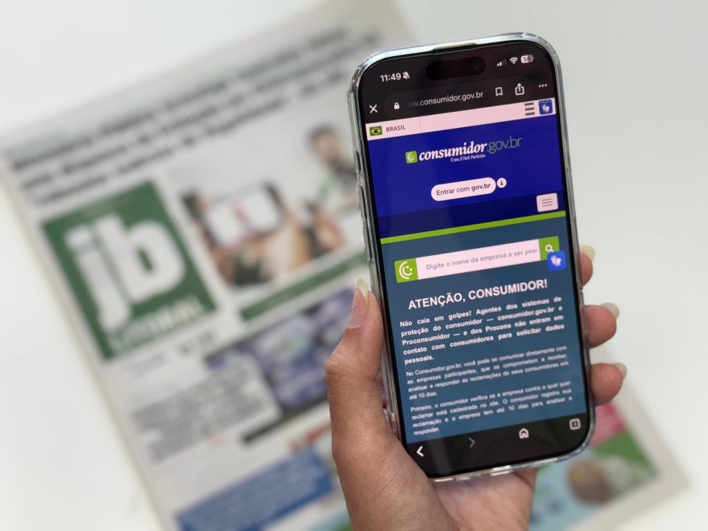 CONSUMIDOR – NEGOCIACAO ONLINE – FOTO JB LITORAL