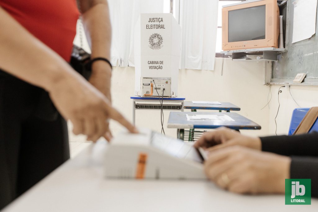 Eleições 2022 – Votos- Voto – Urnas – urna Foto – Felipe Luiz Alves – JB Litoral (17)