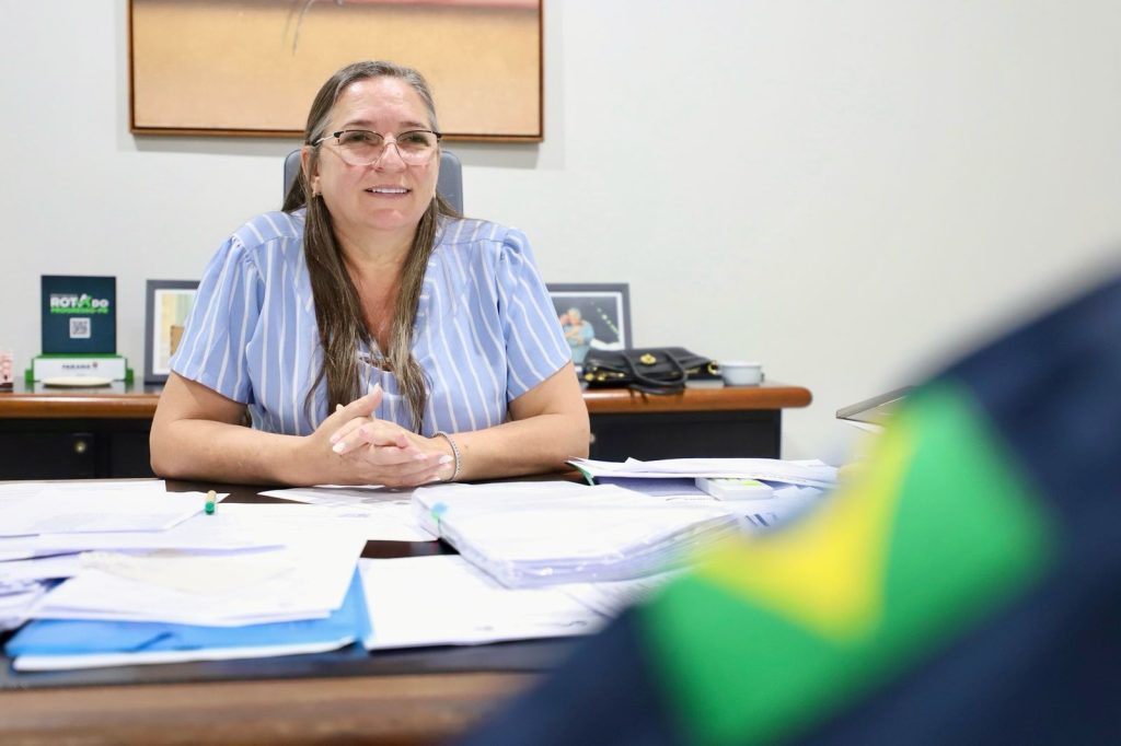 Projeto de Lei de autoria do Executivo foi aprovado na Câmara de Antonina e prefeita da cidade, Rozane Osaki (PSD), comemorou. Foto: Divulgação
