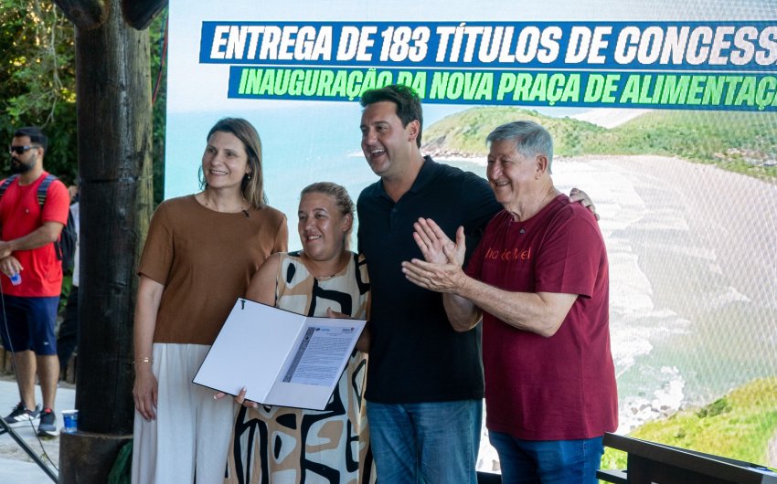 Regularização fundiária na Ilha do Mel faz parte do pacote de benfeitorias anunciado no fim de 2025 pelo Governo do Estado. Foto: Prefeitura de Paranaguá

