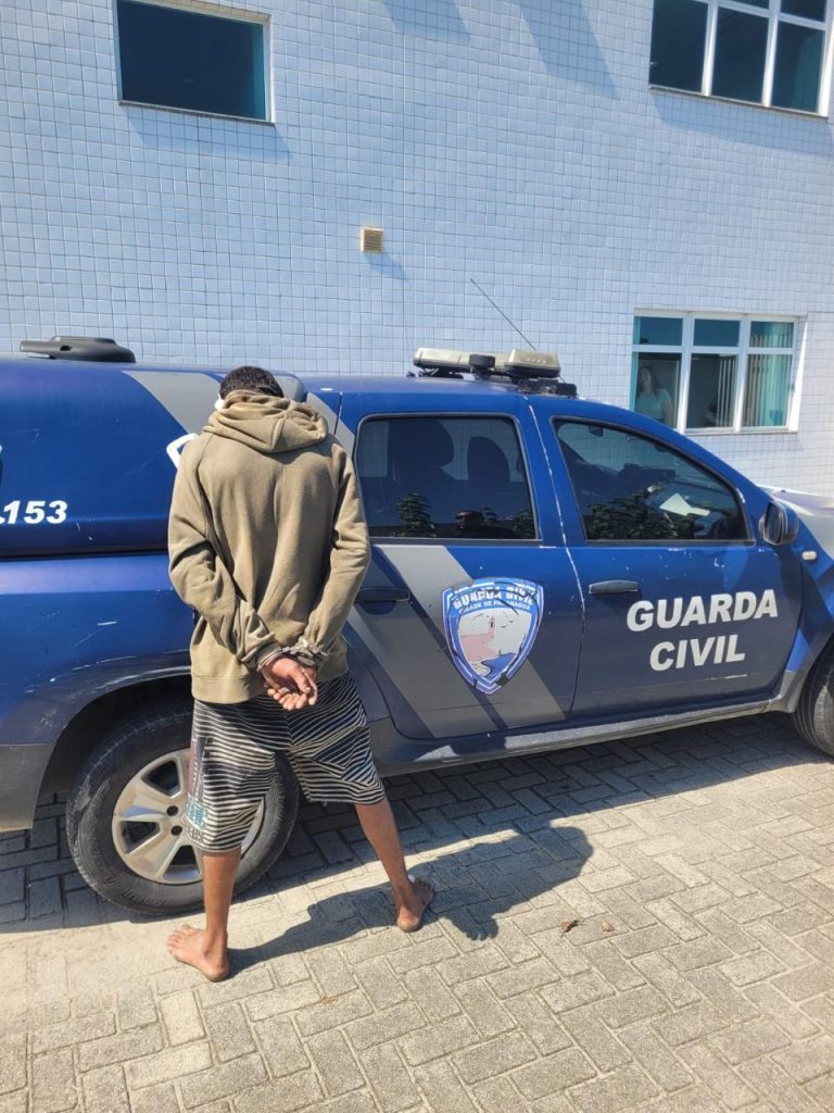 GCM recupera objetos furtados e prende suspeitos em Paranaguá