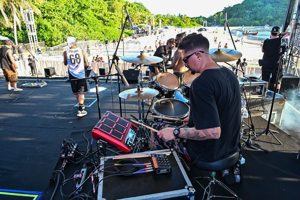 SHOW VERÃO MAIOR – ILHA DO MEL – Foto Kraw Penas SEEC.jpg (3)