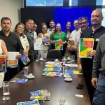 Prefeita Rozane Osaki e vereadores garantem cerca de R$ 23 milhões em recursos para Antonina, com investimentos em saúde, obras, turismo e serviços públicos.