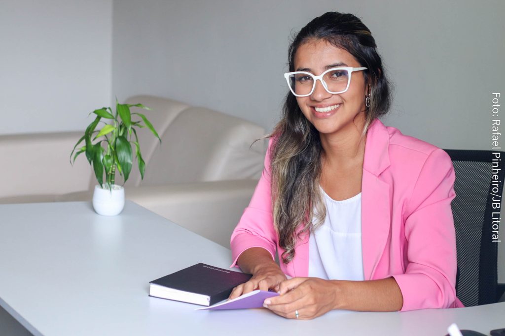 Thaiz Secretaria de Mulher Antonina