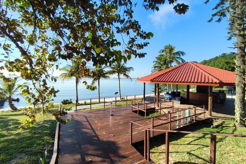 Ilha das Cobras é revitalizada e passa a abrigar a Escola do Mar no Litoral