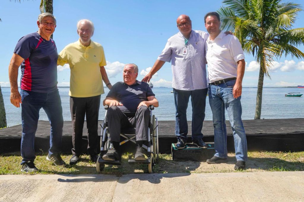 “Era um local usado apenas pelo governador e pela família. Agora é um espaço para a população”, disse Ratinho Junior ao inaugurar a Escola do Mar na Ilha das Cobras. Foto: Roberto Dziura