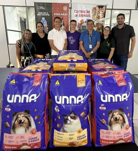 FEIRA DE ADOÇÃO PONTAL DO PARANÁ E BANCO DE RAÇÃO – Foto Pontal do Paraná