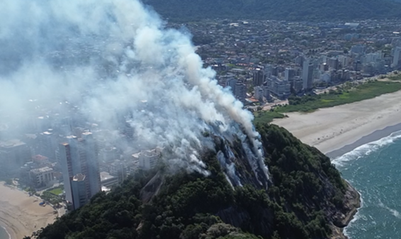 INCENDIO-MORRO-DO-BOI-MATINHOS